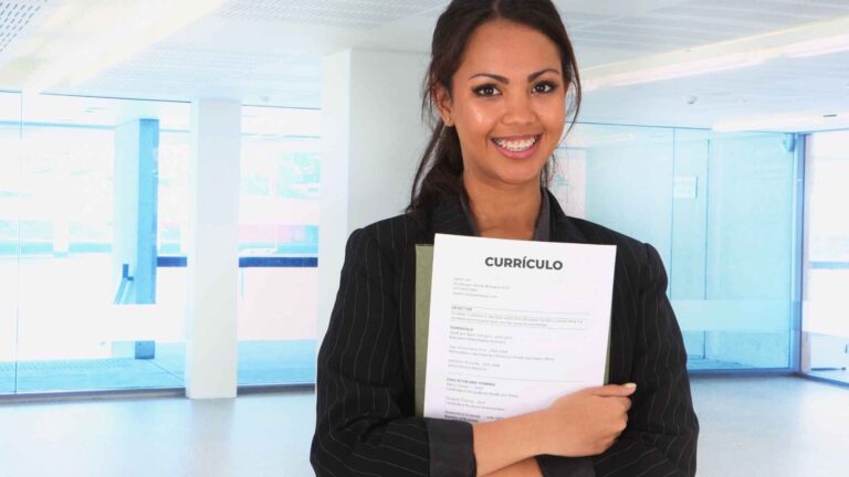 Como Posso Conseguir um Emprego Rápido?